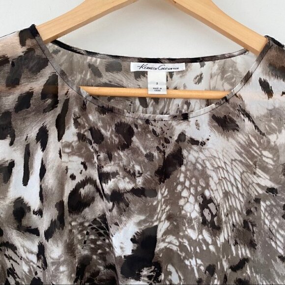 Kenneth Cole animal print top, popover style, sheer,  loose fitting - Picture 2 of 9